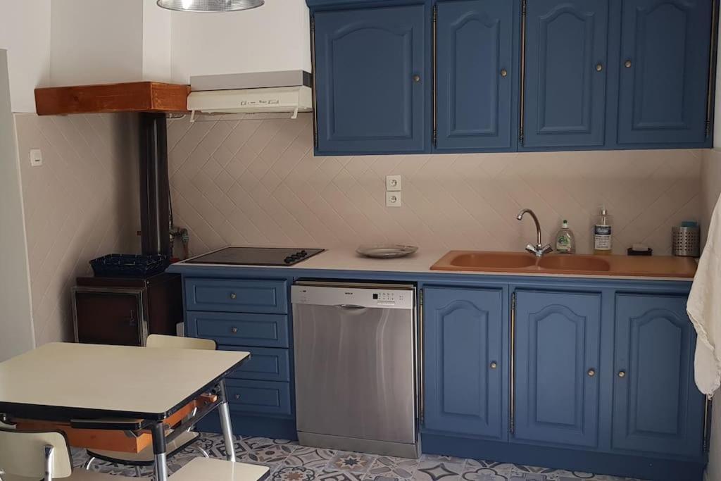 Location Appartement Dans Mas Provencal Monteux Dış mekan fotoğraf