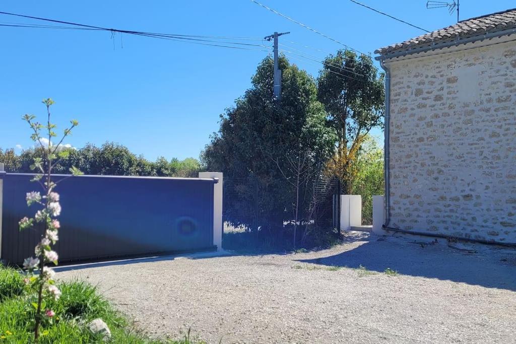 Location Appartement Dans Mas Provencal Monteux Dış mekan fotoğraf